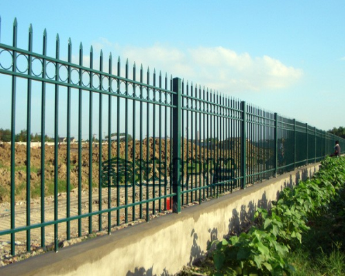 锌钢围栏开博体育护栏的特点和应用范围是什么