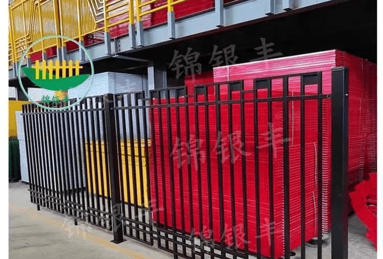 锦银丰护栏：河南阳台护栏 郑州高层住宅小区 连廊安装效果图(图3)